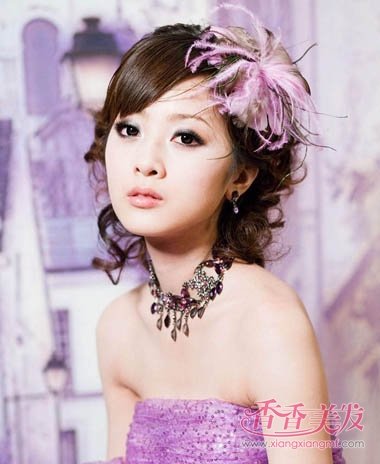大脸妹妹好看婚纱照发型 脸大拍婚纱用什么发型(3)