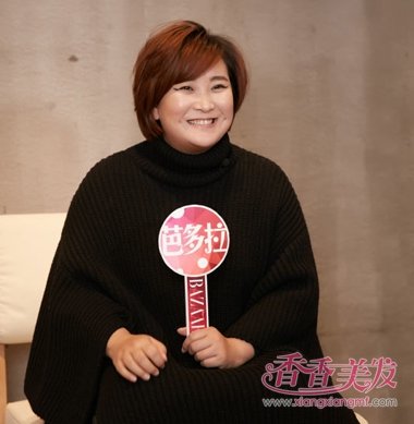 "女汉子"贾玲正经起来很有范儿 贾玲胖妞显瘦短发发型