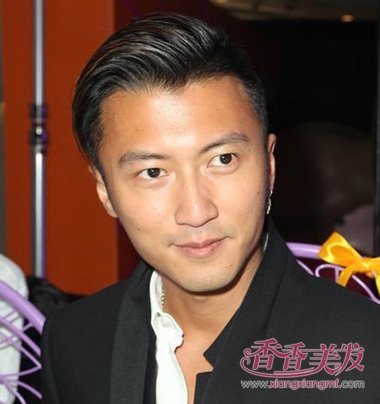 霆锋提王菲心情大好 30+谢霆锋酷帅港式发型_