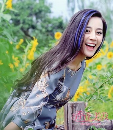 Dear-迪丽热巴直播画风很玄幻 胖迪中长卷发发