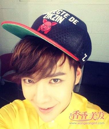 张根硕瘦成锥子脸颜值回巅峰 欧巴张根硕韩式