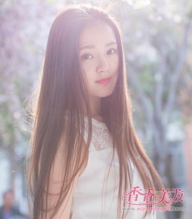 清纯中分直发美女头像 清纯秀气的直发图片(3)  可爱的娃娃脸女生阳光