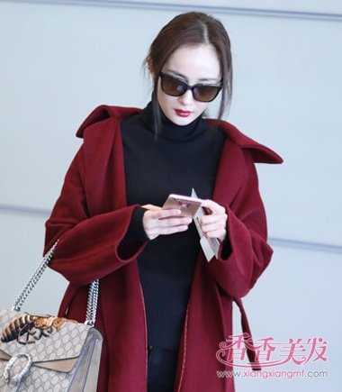 杨幂扎马尾辫青春飞扬 杨幂减龄马尾辫发型演