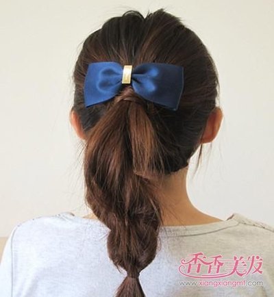 首页 发型diy 发型扎法 小清新女生头发怎么扎步骤 扎头发可爱小清新