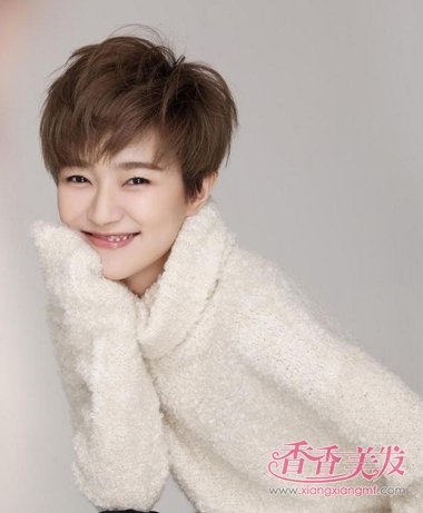 焦俊艳短发造型帅气可爱 可塑性焦俊艳年轻女