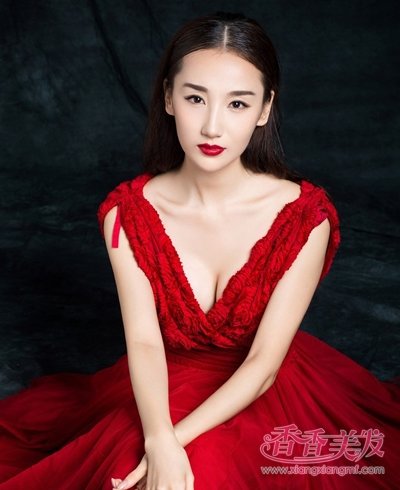 这样做高马尾也可以很时髦高洋时尚高马尾大气洒脱2
