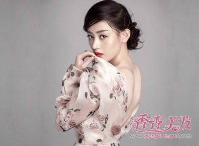 张天爱婚纱造型尽显惊艳之美 张天爱女神长发