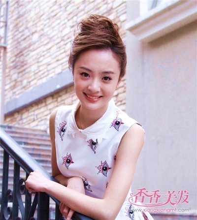 孙铱少女高马尾活力满满 五款孙铱灵动少女风