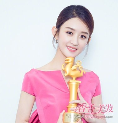 脸圆不可怕 学赵丽颖谭松韵梳圆脸发型自带减