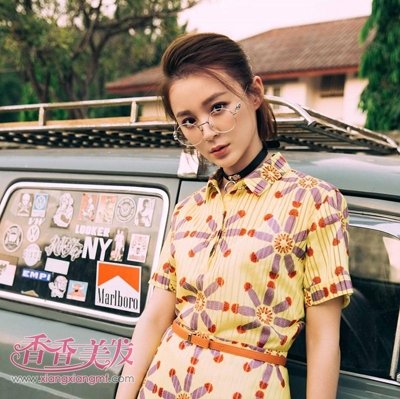 毛林林复古写真演绎另类美 毛林林中短发这样