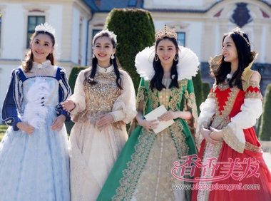 吧张天爱应采儿化身小仙女 称baby迪丽热巴服