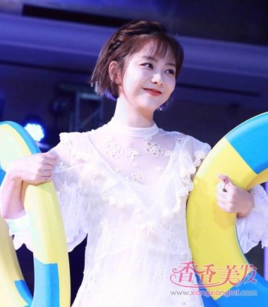 浪花一朵朵胖圆脸谭松韵发型 越来越短的头发