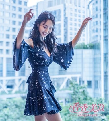 首页 玩发型 扎头发 运动女生当然动起来才最美 王梓璇街拍都爱运动风
