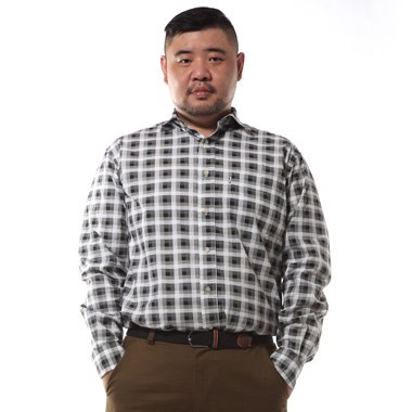 男胖子适合的宴席短发 两边剃发为你撑足面子