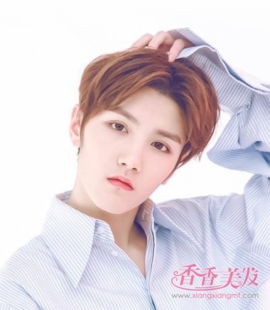首页 男生发型 男生短发 原来男生玩发色是这样的 2018男生染发走暖系