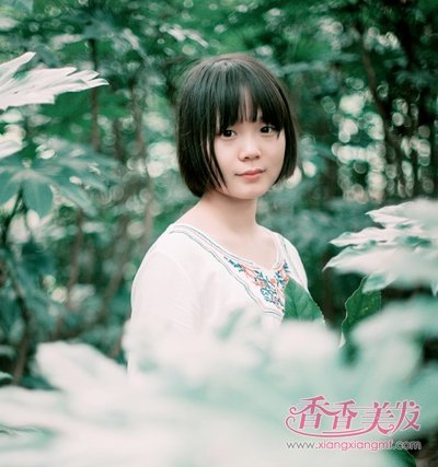 2018显脸小的女生文艺短发发型(2)