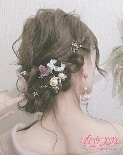 夏季长发少女编发盘发发型