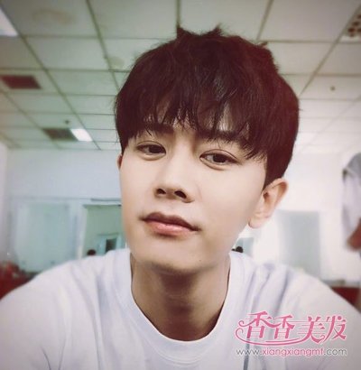 男生韩式 蘑菇头短碎发发型