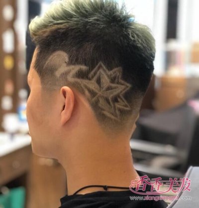 男生fade cut发型中的图案推荐 我最喜欢第三款造型(4)