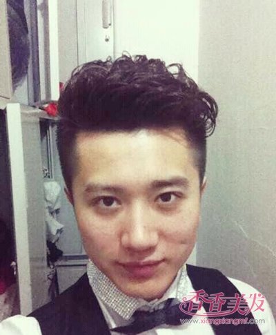 用排骨梳怎么吹男士背头 排骨梳梳男士大背头技巧