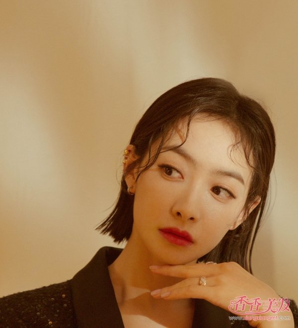 及肩短发不烫也好看 女生齐肩中短发直发发型图片