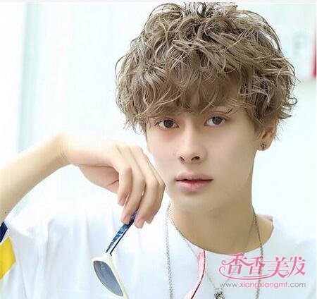 男生日系满烫发发型