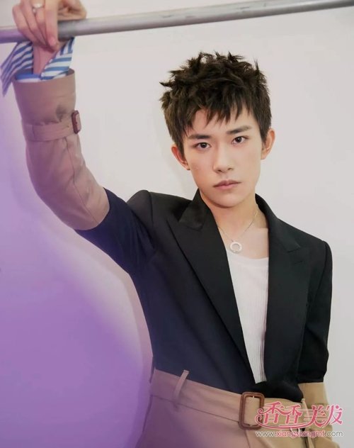 男生刘海短碎发发型