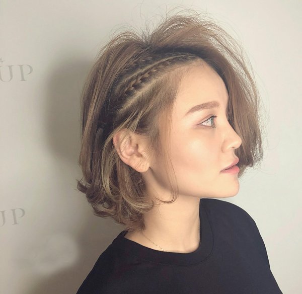 尖头顶适合什么发型 女生最新款发顶蓬松发型图片