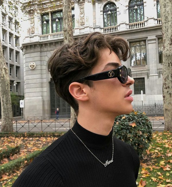 男生头大脸大如何选发型 适合大脸男士的魅力短发造型