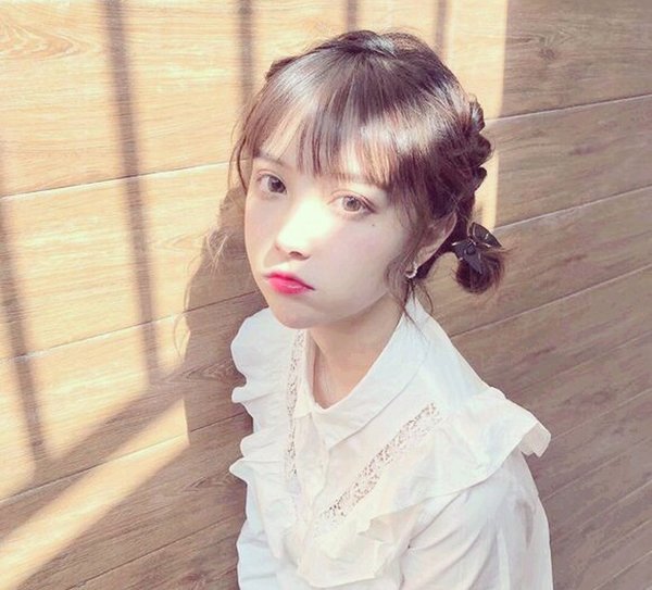 初中女生适合什么发型 2019学生流行发型这里长发,短发都有