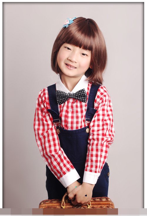 两岁宝宝头发怎么剪显好看 阳光可爱的小女孩短头发