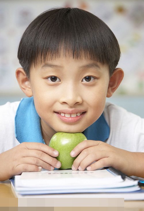小学生适合理的短发发型男学生剪哪些短发有气质