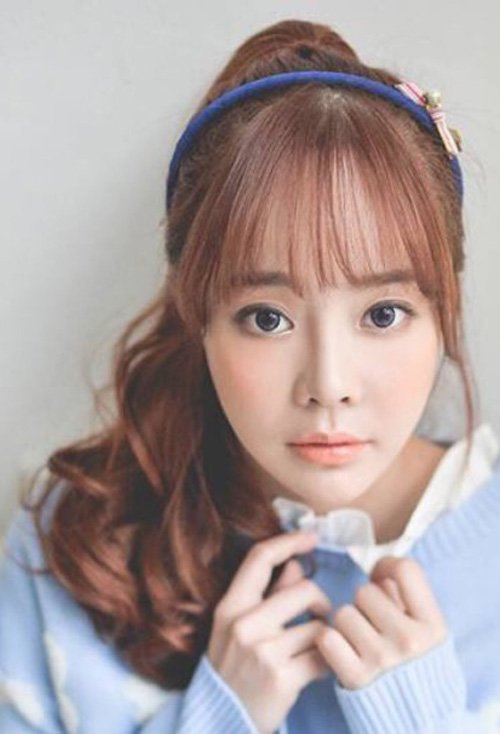 女生扎马尾适合什么样刘海 显脸小的女生刘海设计