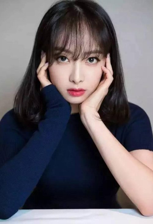 小脸妹纸适合剪的刘海造型 萌呆又美的女生空气刘海