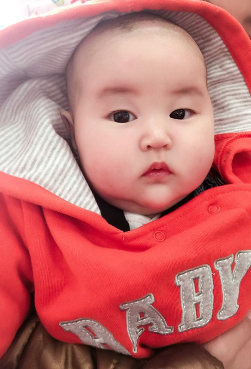 小男孩短头发无刘海发型