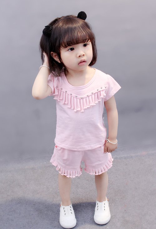 首页 流行发型 儿童发型 女童适合剪的短发造型 小女孩精剪出的短发