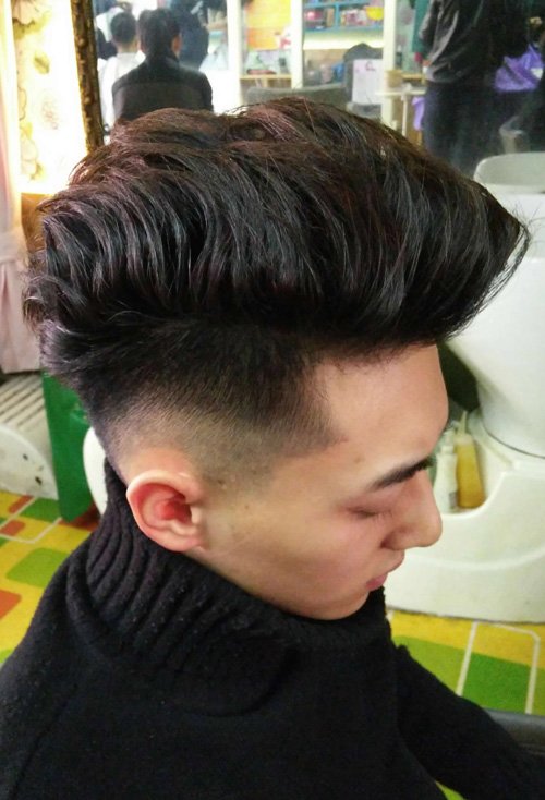 男生两边铲帅气短发欣赏 英俊帅气的男生短发打造