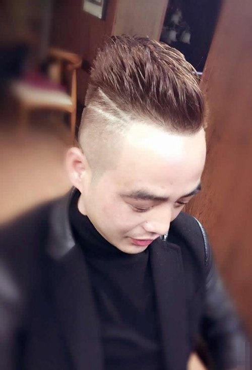 适合于男生的短头发造型,做出青春帅气度的发型设计