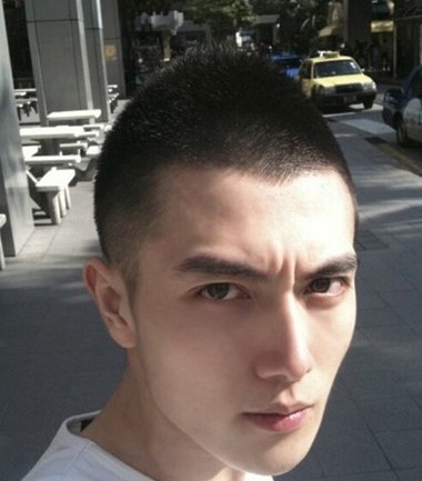 型搭配-扎法步骤-男生发型-美发问答及视频图片