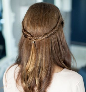 扎头发的方法图解-怎样扎头发简单好看-扎头发