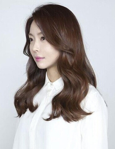 今年最流行的发型-最流行头发颜色及趋势-流行