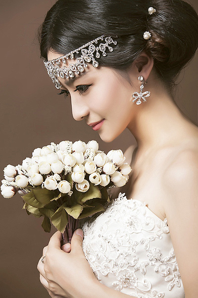 香香美发网-流行<em>发型</em>-脸型搭配-扎法步骤-男生