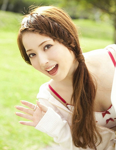 盘<em>头发</em>的方法图解-<em>如何编头发</em>-扎<em>头发</em>的技巧-梳