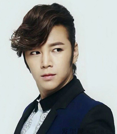 香香<em>美发网</em>-<em>流行发型</em>-脸型搭配-扎法步骤-男生