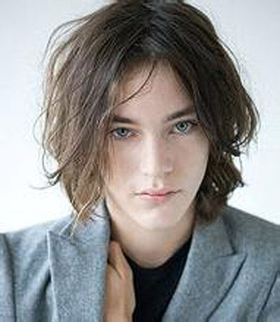 香香美发网-流行<em>发型</em>-脸型搭配-扎法步骤-<em>男生</em>