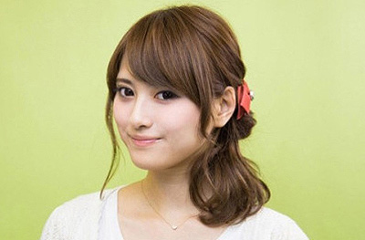 <em>扎头发的方法</em>-简单扎发技巧-扎头发的发型-韩式