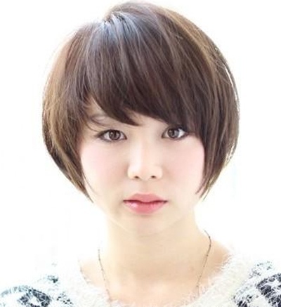圆脸发型-大圆脸适合的发型-圆脸短发发型图片