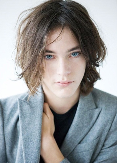 香香美发网-<em>流行发型</em>-脸型搭配-<em>扎法</em>步骤-<em>男生</em>