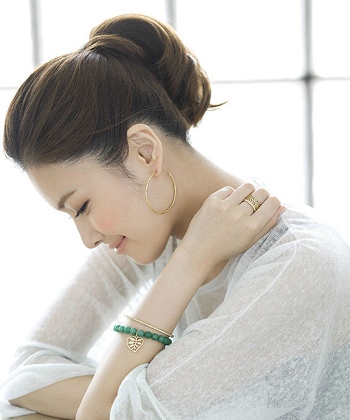 <em>马尾发型</em>-双<em>马尾</em>扎法-<em>学生马尾</em>辫-韩式蓬松<em>马尾</em>