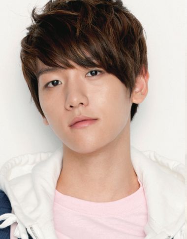 <em>大脸发型</em>-<em>大脸</em>适合的<em>发型</em>-<em>大脸</em>女生<em>发型</em>-大饼脸